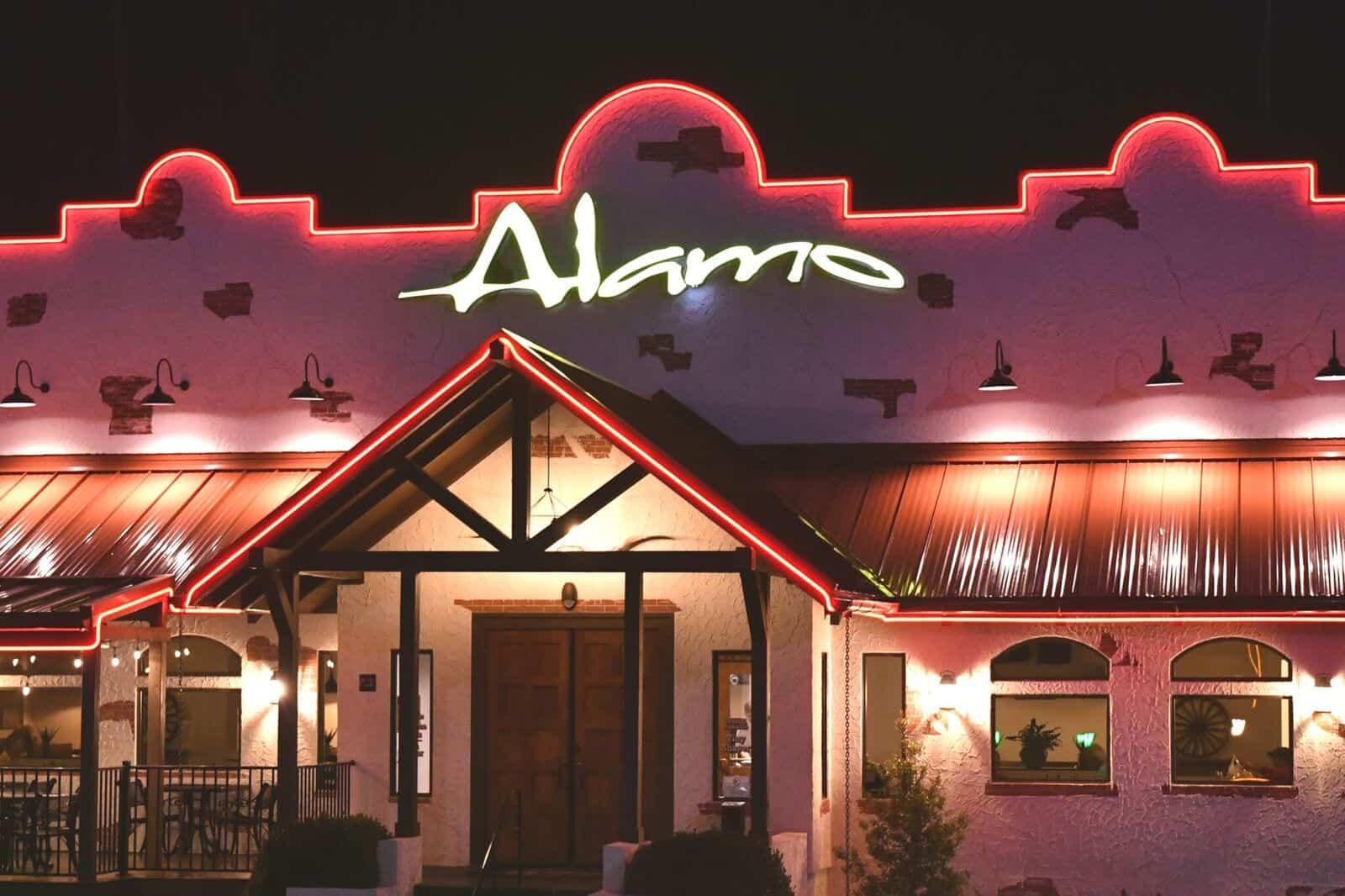 Alamo Steakhouse restaurant in Pigeon Forge