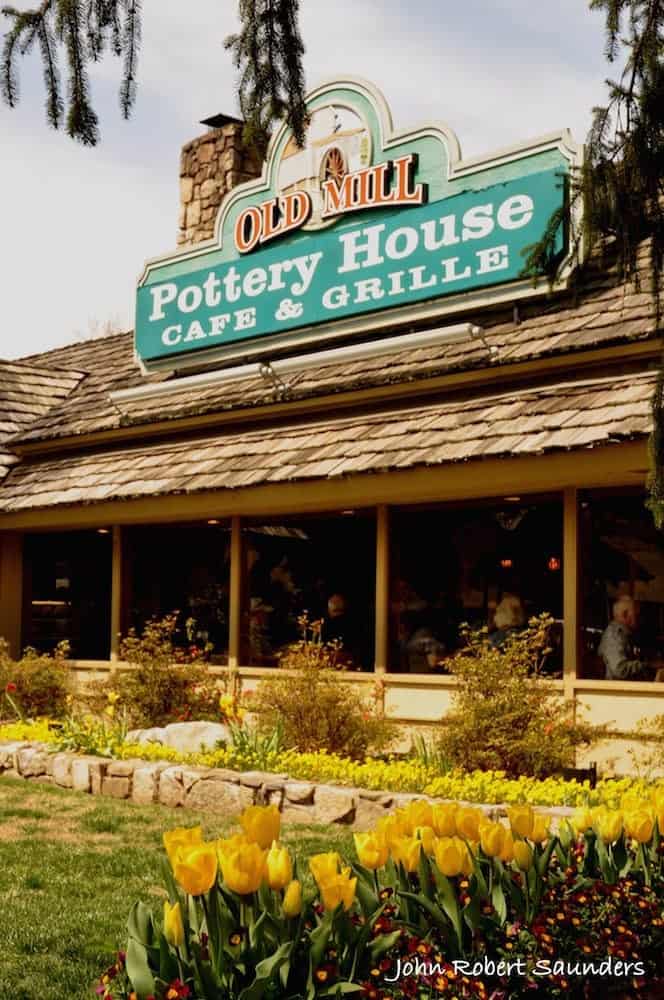 10 Delicious Restaurants in Pigeon Forge TN You Have To Try