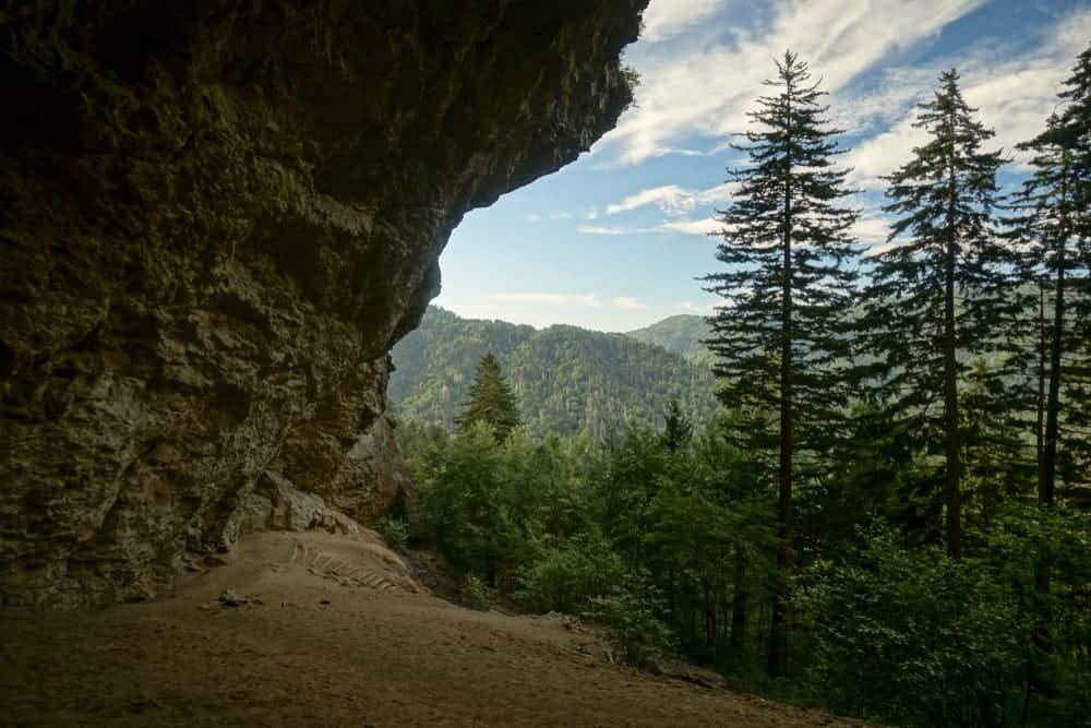 alum cave in the smoky mountains