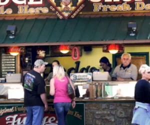 Fudge Shoppe of the Smokies exterior