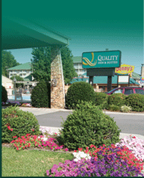 Quality Inn and Suites Pigeon Forge exterior
