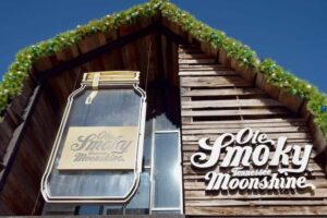 ole smoky moonshine pigeon forge the island